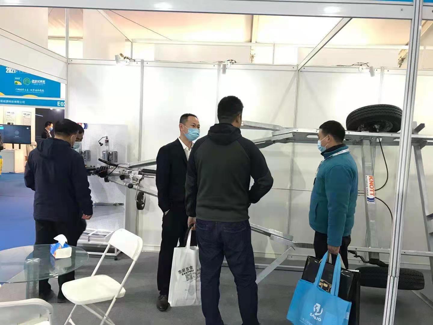 2021中国（北京）国际房车露营展览会首日k8凯发挂车展位盛况